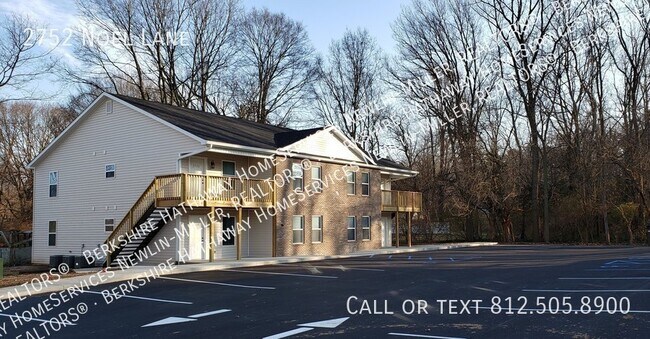 Building Photo - Noel Woods- Quiet, Located Outside the Tow...