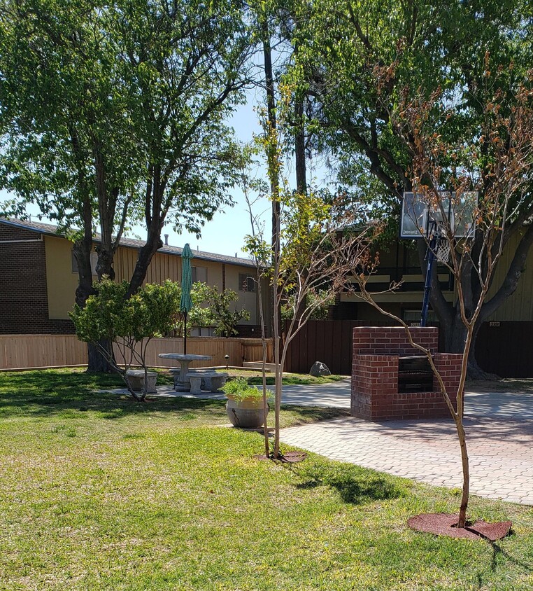 Foto del edificio - 1012 Limestone Ave