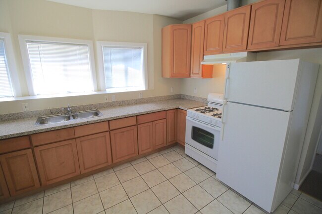 Building Photo - 1152 53rd Street