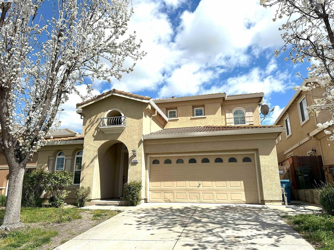 Primary Photo - 2609 Pearlite Way
