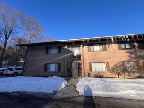 Building Photo - 4062 Sanlin Dr