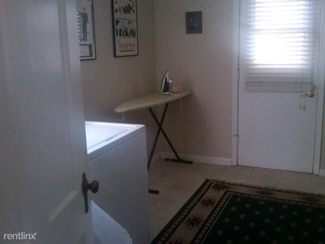 Foto del edificio - 3015 N 16th Ave