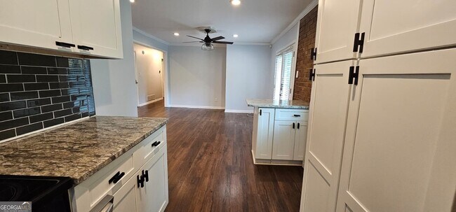 Foto del edificio - 2292 Chestnut Hill Cir