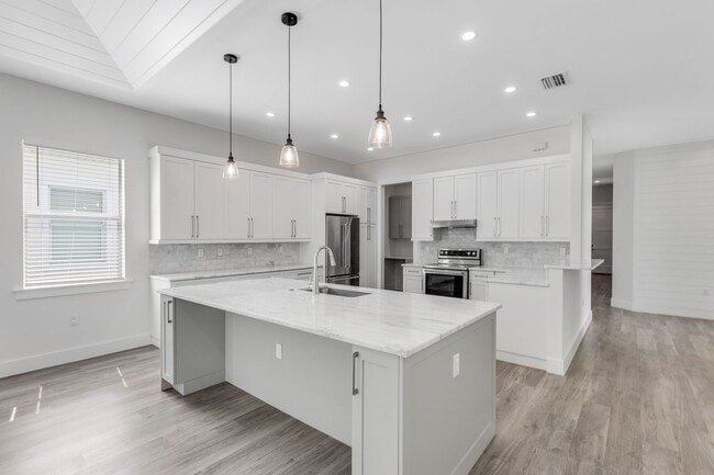 Foto del edificio - ** SEAHORSE AT CAMBRIA ** 3 BED + DEN - 3....