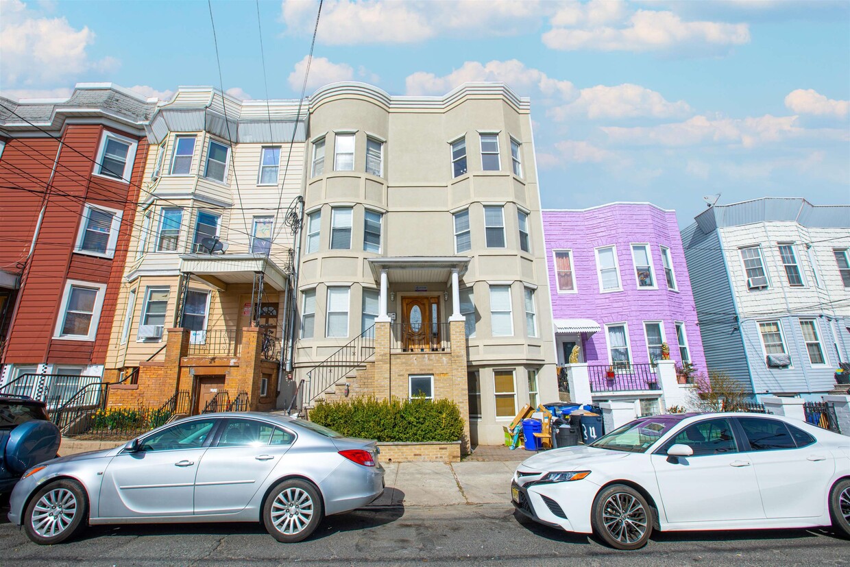 34 Prospect St Unit 7, Jersey City, NJ 07307 Condo for Rent in Jersey