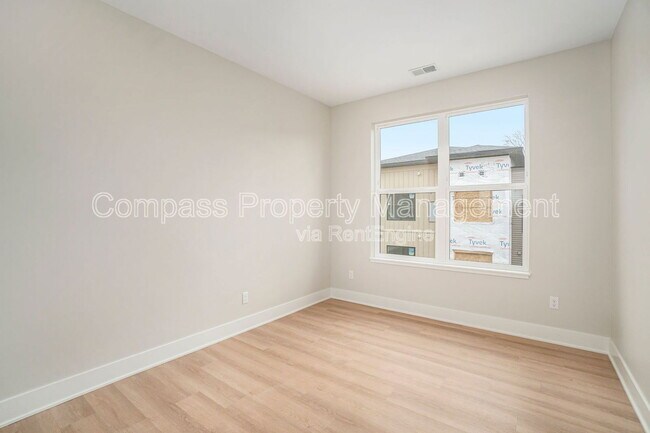 Foto del edificio - 5477 32nd Ave
