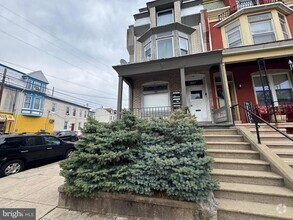 Building Photo - 1057 N 11th St