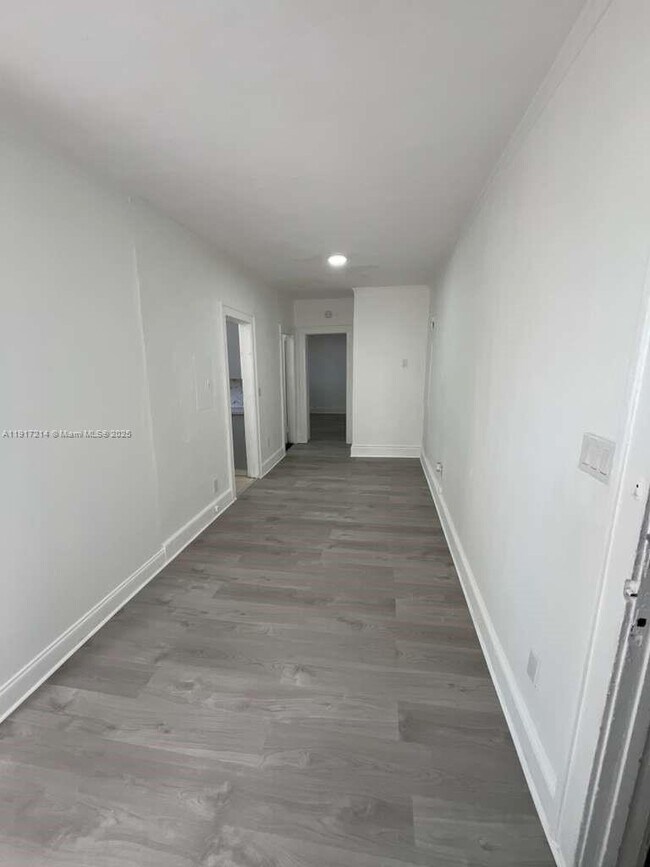 Foto del edificio - 1560 SW 5th St