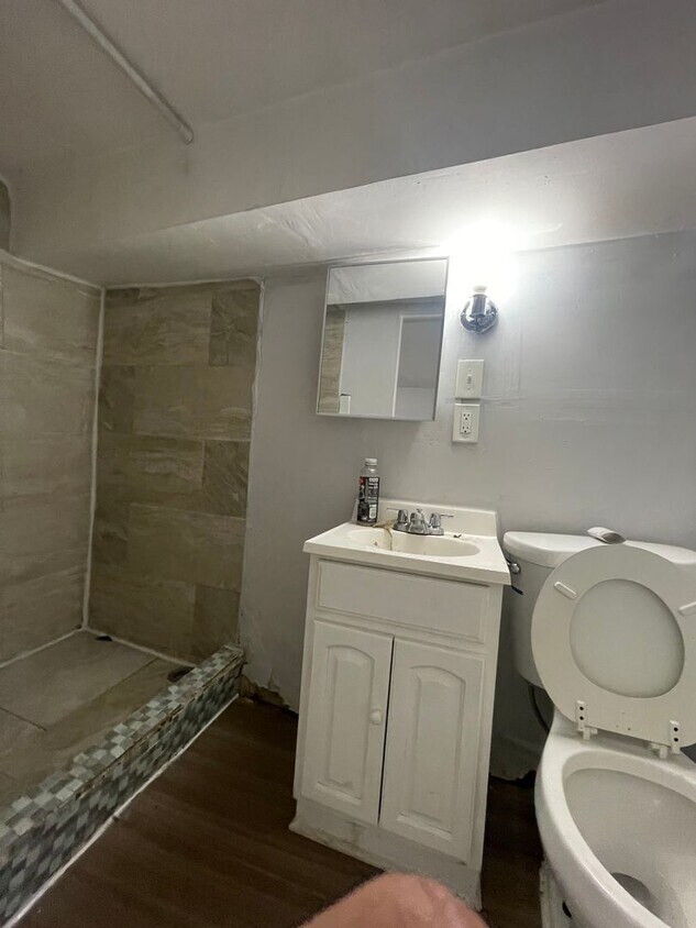 Foto del edificio - 5765 Osage Ave