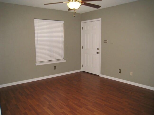 Building Photo - 2500 Burleson Rd