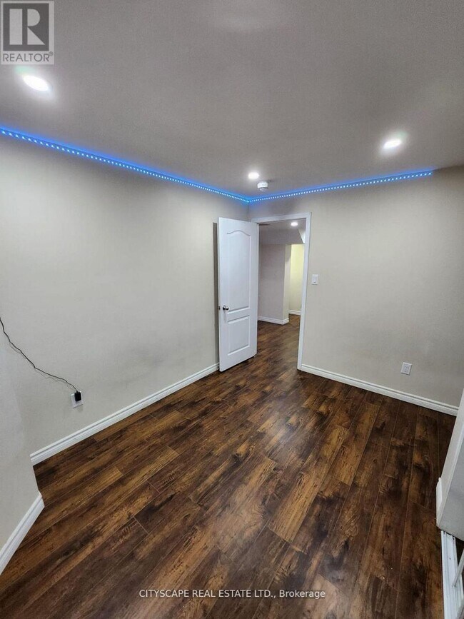 Building Photo - 151 Allegro Dr