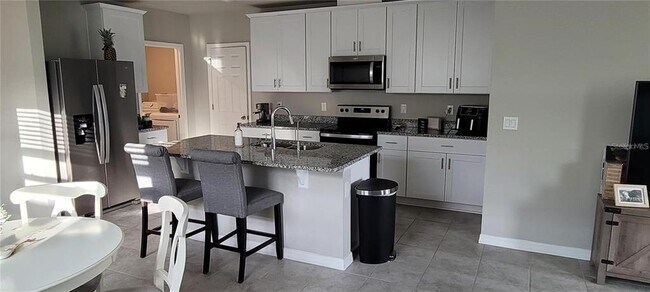 Building Photo - 5288 Stephs Field St
