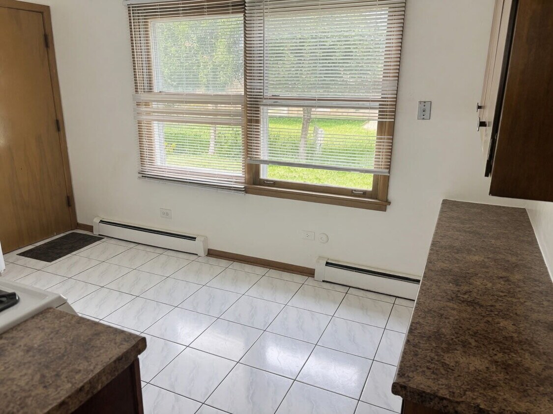 Foto del edificio - 9270 Courtland Dr