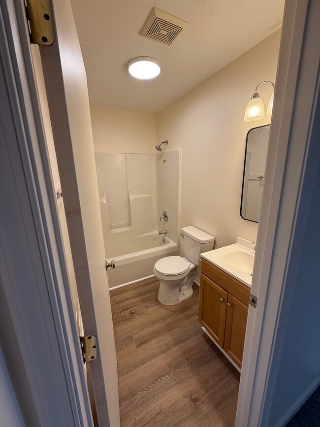 Foto del edificio - 372 Woodstock Ln