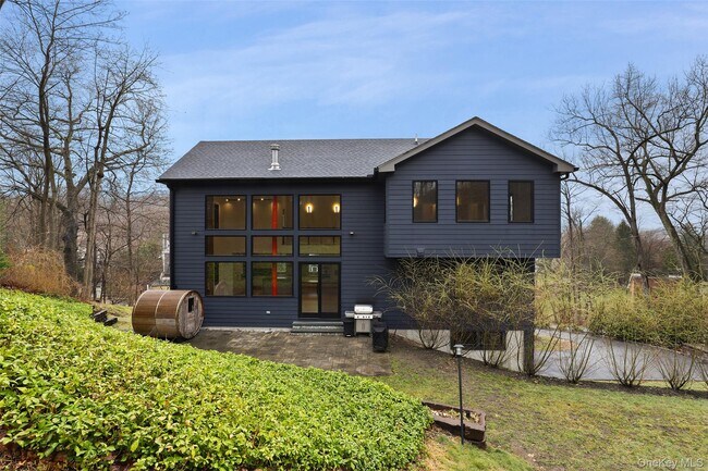 Foto del edificio - 18 Hillside Ave