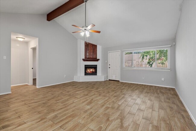 Foto del edificio - 20038 Crazy Horse Cir