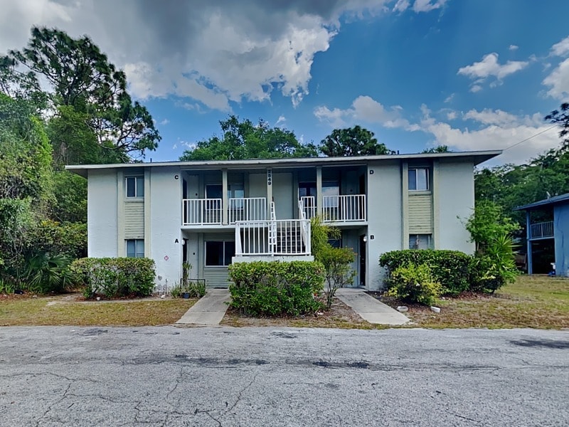 Primary Photo - 2549 S Oak Ave
