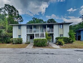 Building Photo - 2549 S Oak Ave