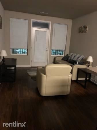 Foto del edificio - 2243 Chester Ave