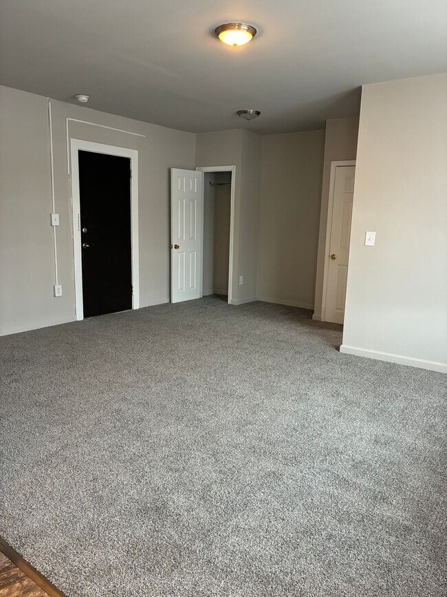 Building Photo - Marshal House Apartments - 210 1 Bed