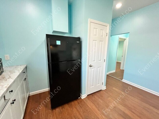 Foto del edificio - 3702 4th Ave
