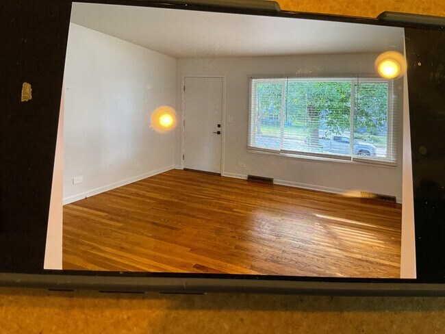 Foto del edificio - 1620 Oak Ln