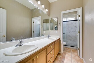 Building Photo - 5438 Winterdale St