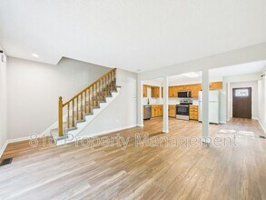 Building Photo - 6900 Orchard St