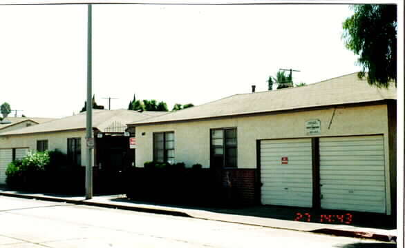Foto del edificio - 1615 Cherry Ave