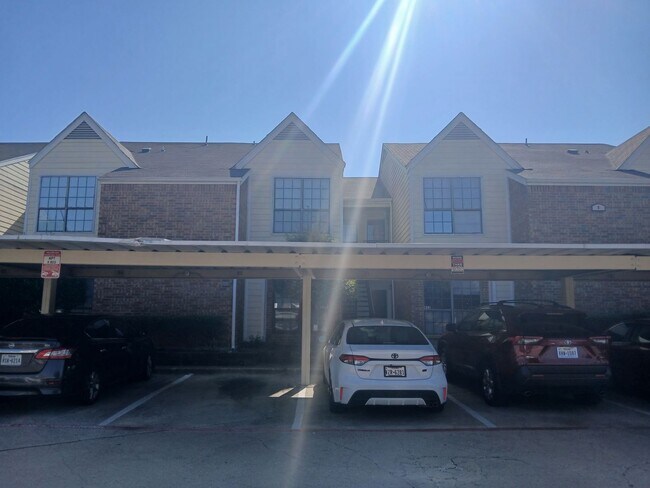 Building Photo - (50% OFF 1st MONTHS RENT) 1 Bed 1 Bath Condo in Dallas (All Electric)