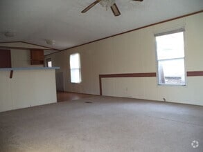 Building Photo - 91 Bass Wood Dr