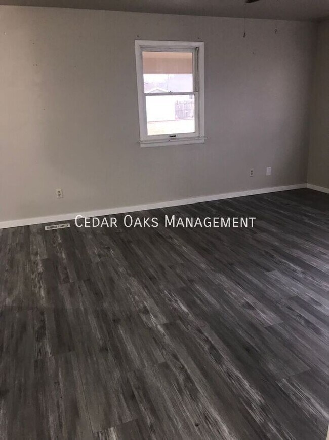 Foto del edificio - 321 S Neal St