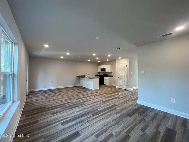 Foto del edificio - Charming 4BR House in Biloxi