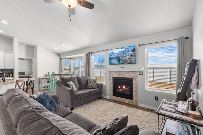 Foto del edificio - 1202 Phipps Ave