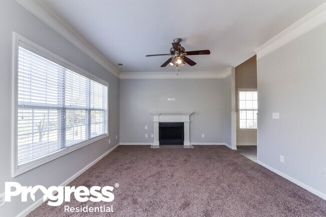 Foto del edificio - 6522 Silk Tree Pointe