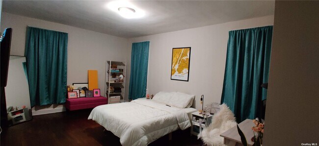 Foto del edificio - 155-01 90th Ave