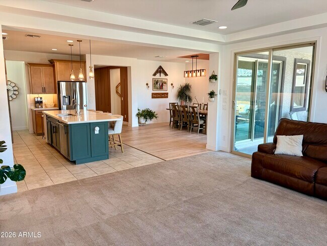 Foto del edificio - 12862 W Ocotillo Rd