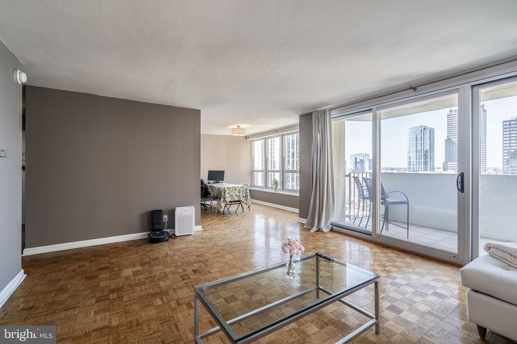 Foto principal - 224-30 W Rittenhouse Square