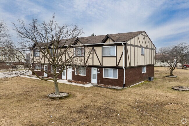 7502 Calle Whitcomb - Merrillville 4 Plexes