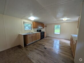 Building Photo - 85 Ransdell Ln