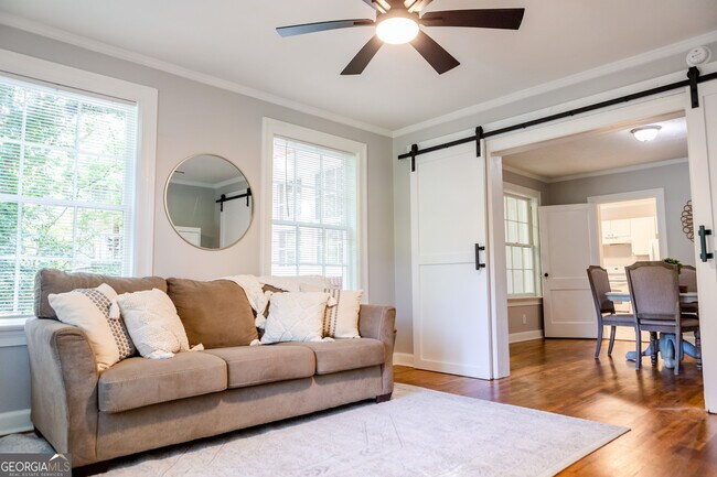 Foto del edificio - 111 E Screven St