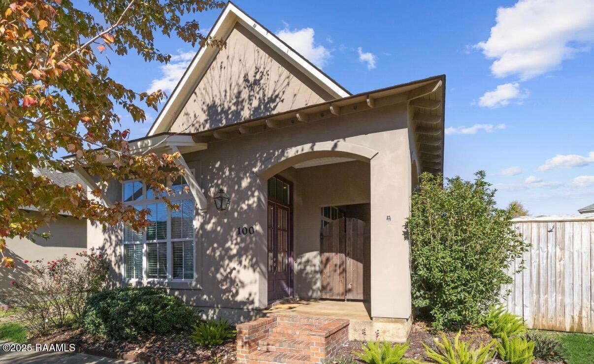 Foto principal - 100 Deysbrook Ln
