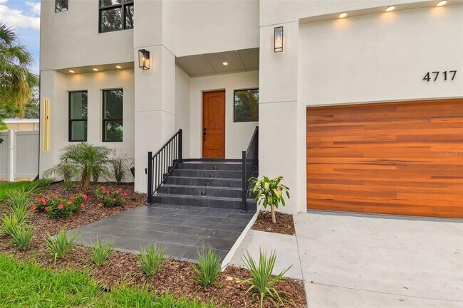 Foto del edificio - 4717 W Oklahoma Ave