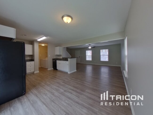 Foto del edificio - 10520 Katie Creek Ct