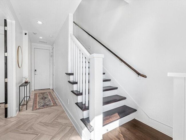 Building Photo - 3421 Gillespie St