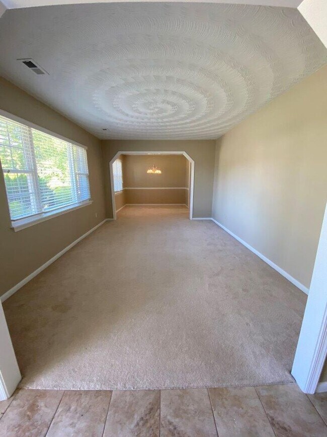 Foto del edificio - Spacious Ranch in Kempsville