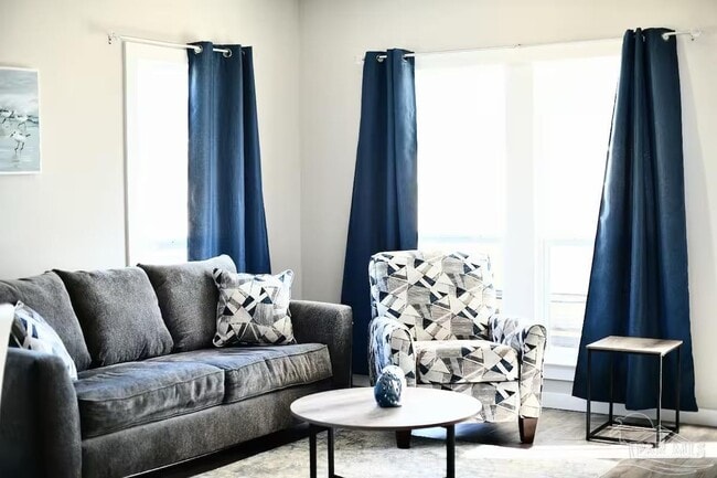 Building Photo - 5446 Medina Rd