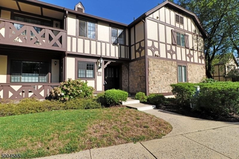 14 Kensington Rd Unit F, Chatham Township, NJ 07928 Condo for Rent in
