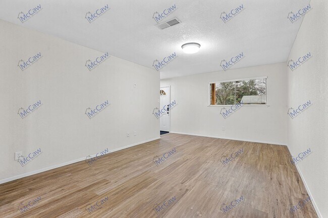 Foto del edificio - Fully Renovated 4-2 in Arlington!