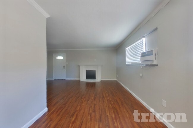 Foto del edificio - 2754 Mayfair Ave